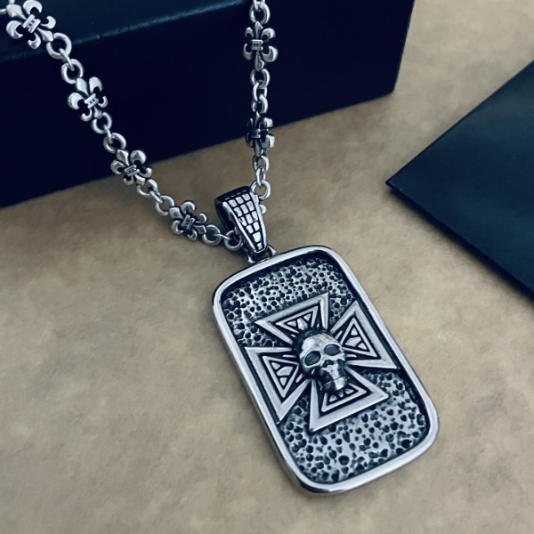 Croix Classic Retro Skull Head Pendant