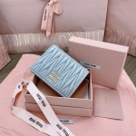 MIU MIU 5MV204: Pocket Wallet