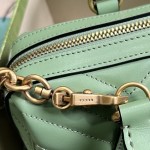 GUCCI Marmont series small handbag model: 746319
