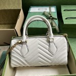 GUCCI Marmont series small handbag model: 746319