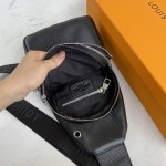 Louis Vuitton-Men 👮 Chest Bag1026