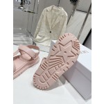 Dior's latest hot sandals