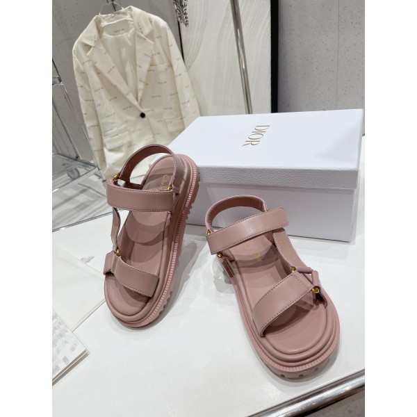 Dior's latest hot sandals