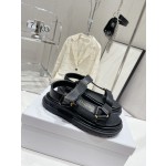 Dior's latest hot sandals