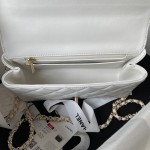 CHANEL 23A Diamond Handle CF S4141