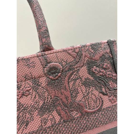 DIOR Tote tiger embroidery latest color matching