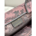 DIOR Tote tiger embroidery latest color matching