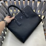Prada-top imported cowhide