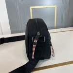 Burberry-High-end men's casual copy bag