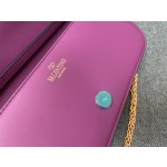 Valentino calfskin handbag ️Model: 1133