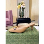 Gucci's latest high-heeled slippers