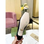 Gucci's latest high-heeled slippers