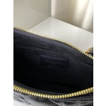 DIOR zipper closure with CD zipper head 9274