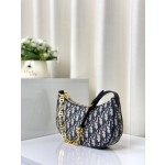 DIOR zipper closure with CD zipper head 9274