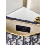 DIOR zipper closure with CD zipper head 9274