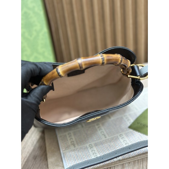 GUCCI Bamboo Joint Bag Model: 746251