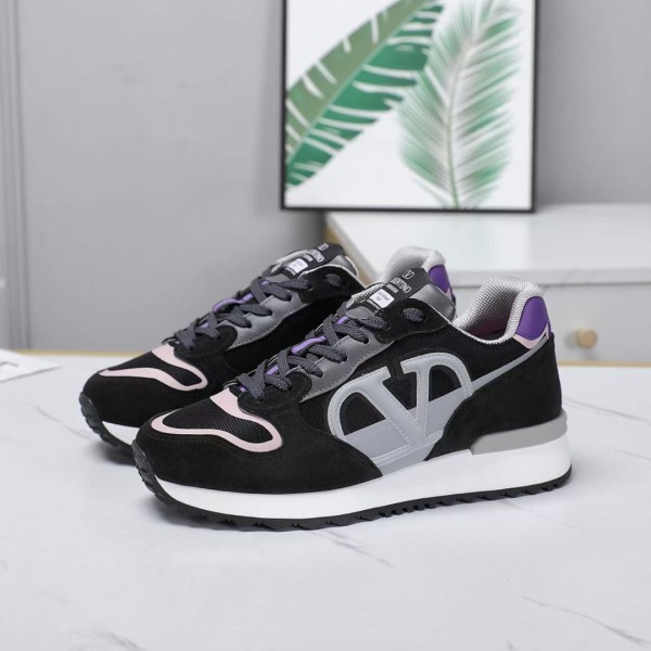 Valentino's latest casual color matching sneakers are minimalist, fashionable, and low cut men's and women's shoes