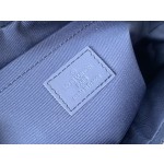 𝐋𝐎𝐔𝐈𝐒𝐕𝐔𝐈𝐓𝐓𝐎𝐍 M22611 blue top leather this Fastline messenger bag