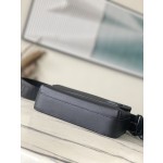 𝐋𝐎𝐔𝐈𝐒𝐕𝐔𝐈𝐓𝐓𝐎𝐍 M22842 black top leather this Fastline messenger bag