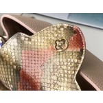 𝐋𝐎𝐔𝐈𝐒𝐕𝐔𝐈𝐓𝐓𝐎𝐍 N80931 Curry python skin small size This CAPUCINES small size handbag