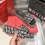 Valentino thick sole slippers