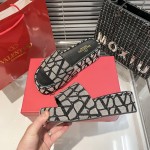 Valentino thick sole slippers