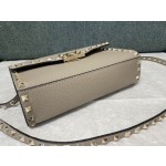 Valentino Messenger Bag Model: 0181