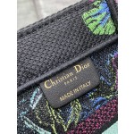 Dior Tote's latest concept zoo spring and summer series8002