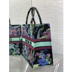 Dior Tote's latest concept zoo spring and summer series8001