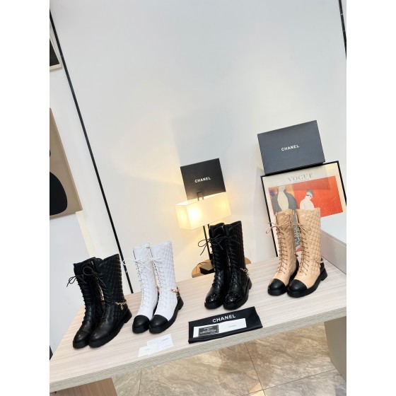 CHANEL's latest side zipper high boots