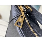 𝐋𝐎𝐔𝐈𝐒𝐕𝐔𝐈𝐓𝐓𝐎𝐍 M4602 Black Embossed Bagatelle Handbag
