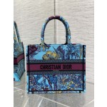 Dior Tote's latest concept zoo spring and summer series8002