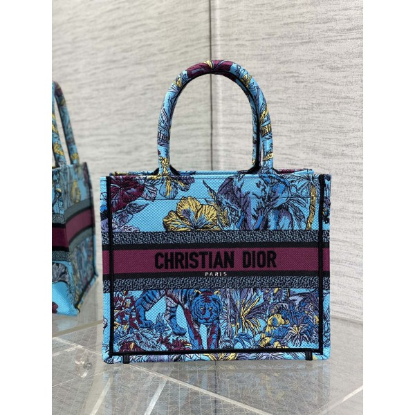 Dior Tote's latest concept zoo spring and summer series8002