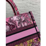 Dior Tote's latest concept zoo spring and summer series8002