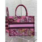 Dior Tote's latest concept zoo spring and summer series8001