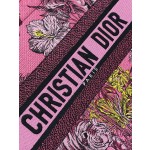 Dior Tote's latest concept zoo spring and summer series8001