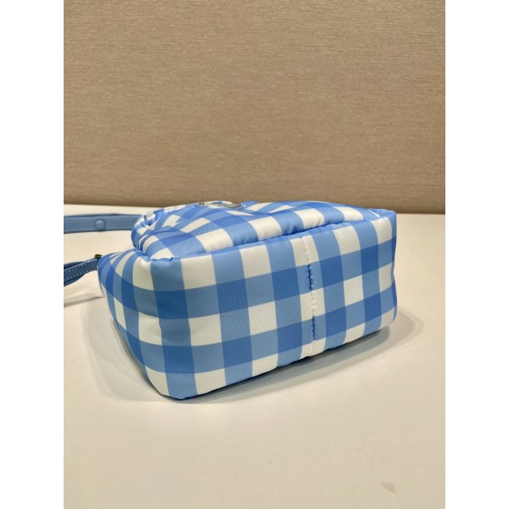 Prada grid vegetable basket 🎉 1BG359