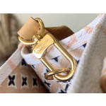 𝐋𝐎𝐔𝐈𝐒𝐕𝐔𝐈𝐓𝐓𝐎𝐍 M22976 Yellow OnTheGo Small Handbag