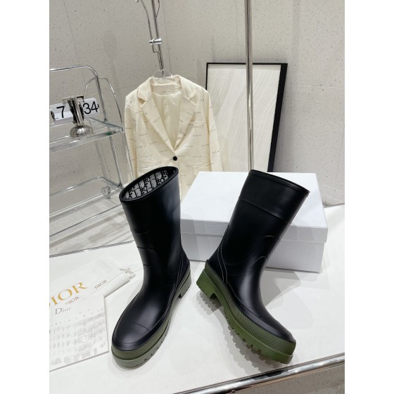 Dior's popular rain boots