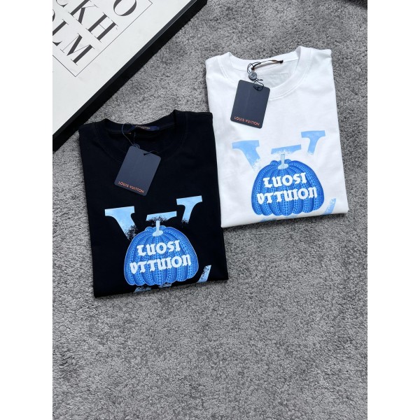 Louis Vuitton Kusama collaboration series pumpkin pattern