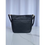 CHANEL model: AS4210