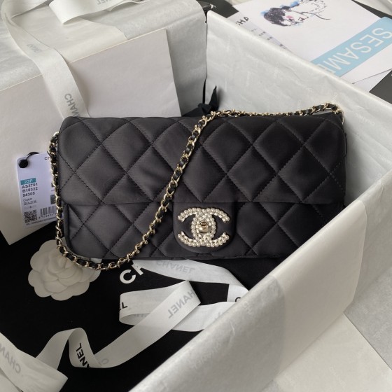 CHANEL cloth: 23A popular pearl method stick bag AS3791