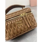 MIU MIU 5BH226: M New Product Makeup Bag Handbag
