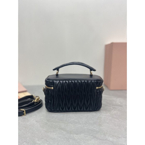MIU MIU 5BH226: M New Product Makeup Bag Handbag