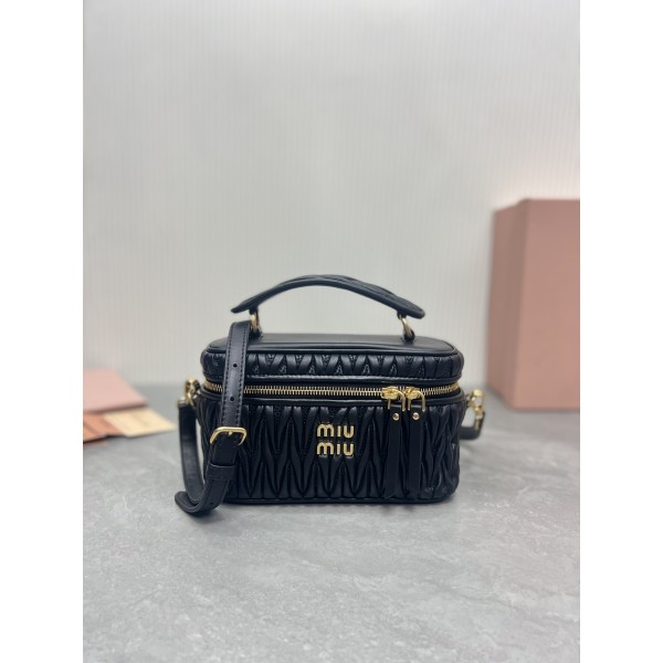 MIU MIU 5BH226: M New Product Makeup Bag Handbag
