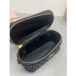MIU MIU 5BH226: M New Product Makeup Bag Handbag