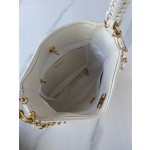 CHANEL model: AS4210