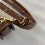 CELINE 𝒎𝒊𝒏𝒊 saddle bag model: 10K502