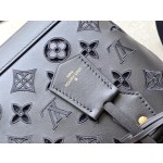 𝐋𝐎𝐔𝐈𝐒𝐕𝐔𝐈𝐓𝐓𝐎𝐍 M22878 black embroidered shell bag series