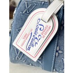 𝐋𝐎𝐔𝐈𝐒𝐕𝐔𝐈𝐓𝐓𝐎𝐍 M22762 denim fabric This Keepall Bandouli è re 25 handbag